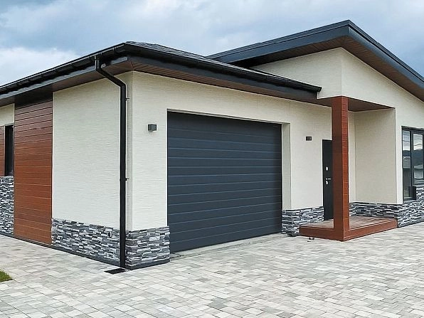 Секционные ворота 2600х2200 мм антрацитовые DoorHan rsd02, 