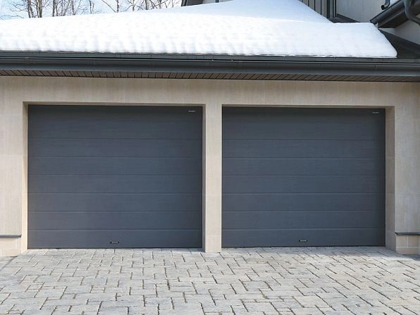 Секционные ворота 2600х2200 мм антрацитовые DoorHan rsd02, 